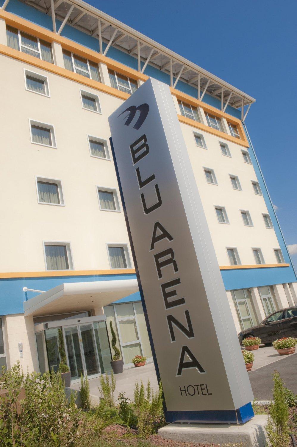 Montecchio  Blu Arena Hotel מראה חיצוני תמונה